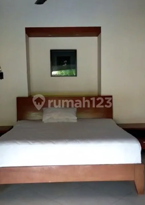 Villa Full Garden dengan Pool Yg Besar Fully Furnished - Image 2 of 4