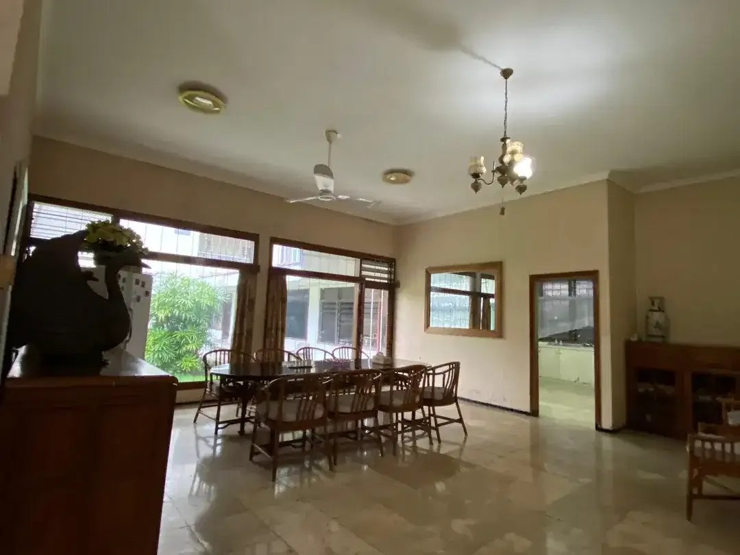 ID:H-16 Dijual Rumah Mewah Renon Denpasar Selatan Bali Dekat Panjer - Image 9 of 10