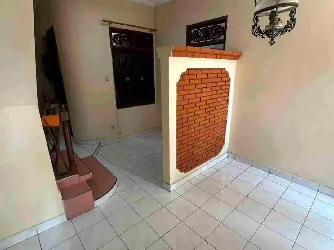 Jual Rumah Second 2lt Jl Tukad Balian Dekat Renon Area strategis untuk hunian Di Denpasar. - Image 4 of 8