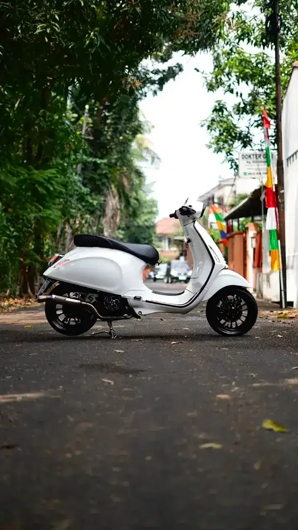 VESPA SPRINT 150 3V 2016 PUTIH MODIF - TERMURAH - Image 8 of 8