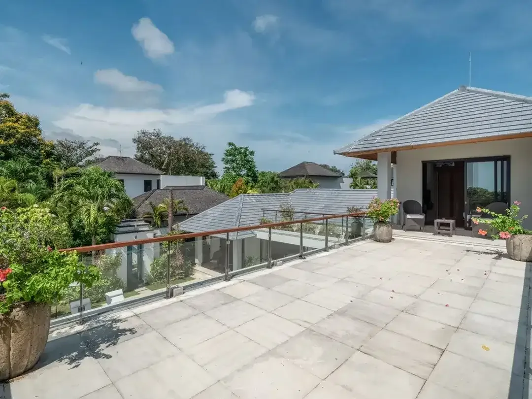 Villa Beach Front terbaik di Tanjung Benoa Sewaan selalu full Best Review - Image 3 of 10
