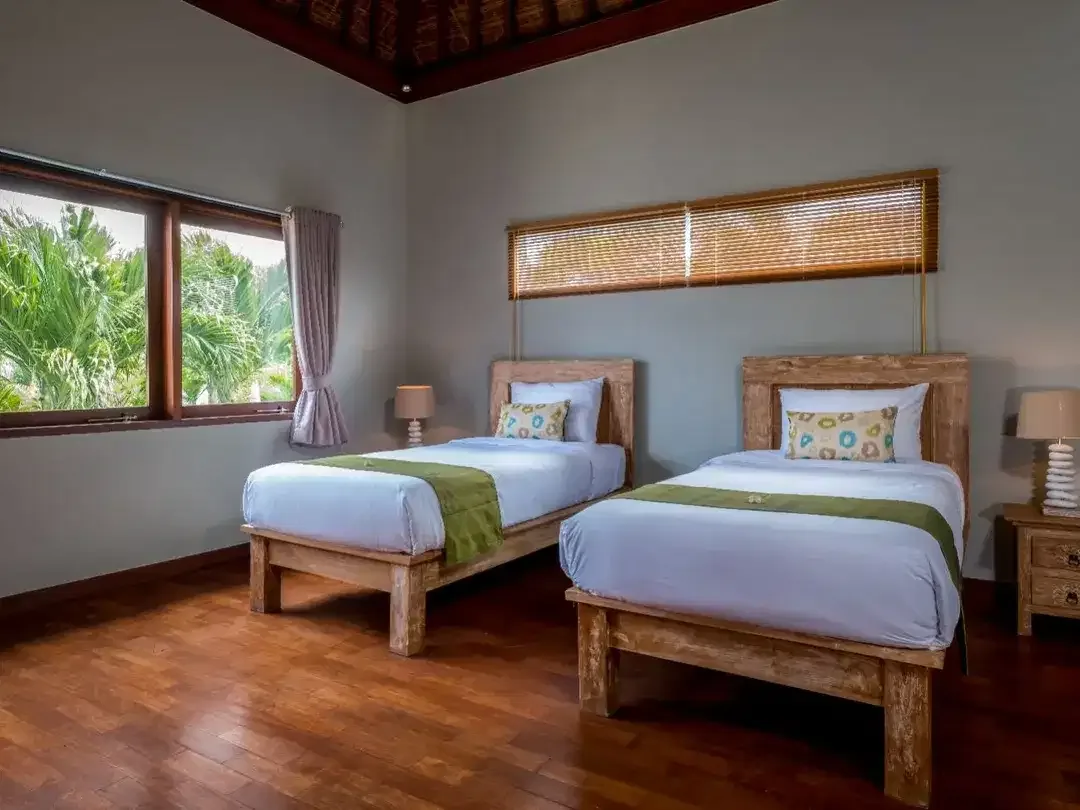 Freehold - Exquisite Tropical Retreat 2-Bedroom Villa in Prime Canggu Location - Image 3 of 10