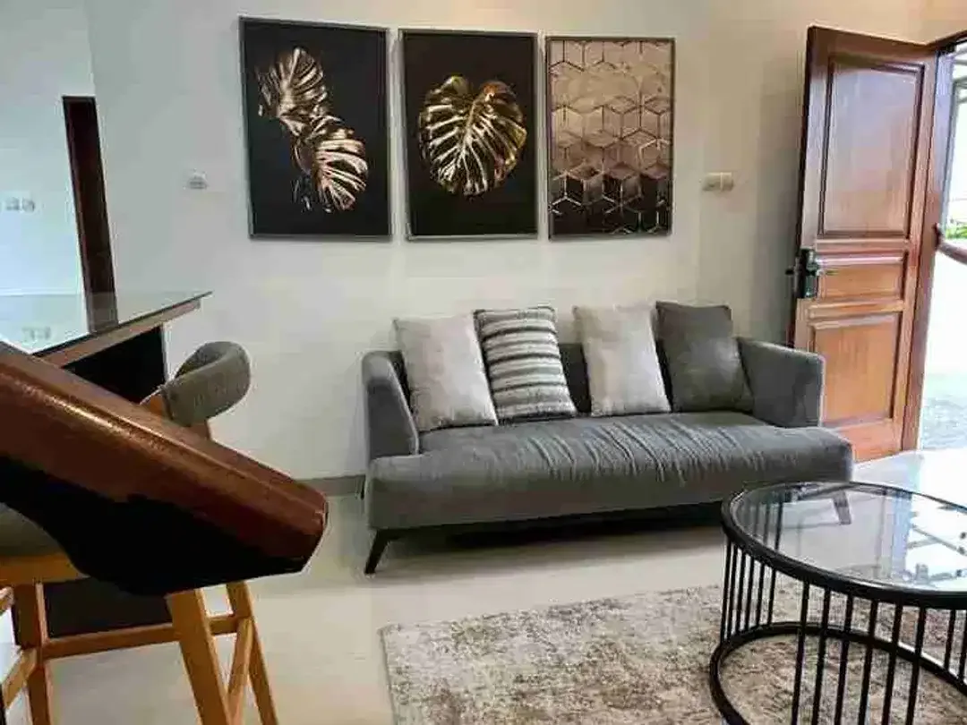 Rumah Disewakan One Gate Fully Furnished Di Seminyak. Sewa untuk tahunan. - Image 2 of 10