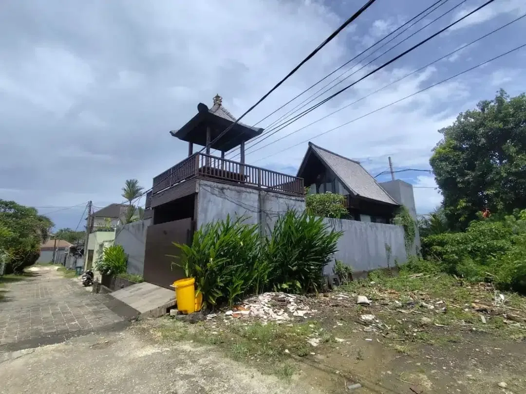 Villa Strategis dan Murah dekat dengan Pantai Jimbaran - Image 2 of 5
