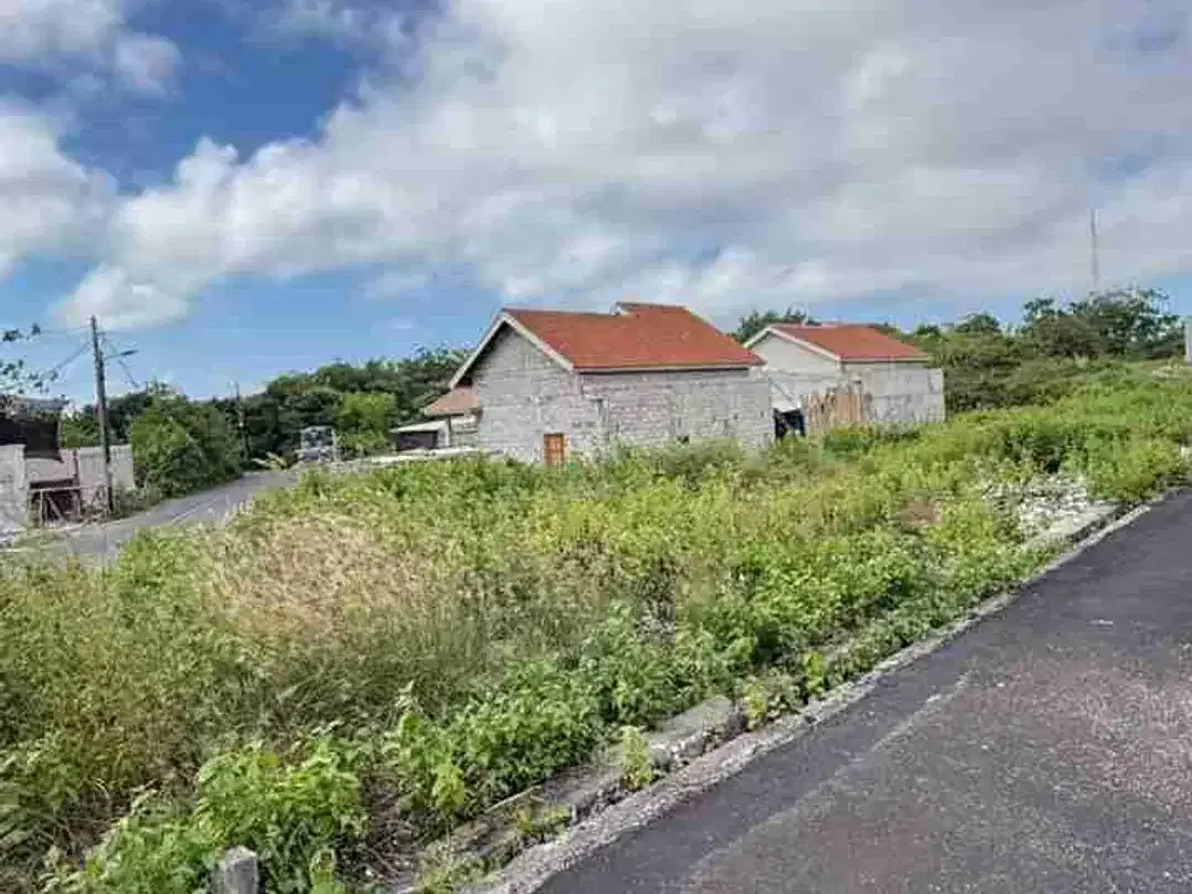 Dijual Tanah 300m² Posisi Hook Dekat Pantai Pandawa Bali - Image 1 of 8