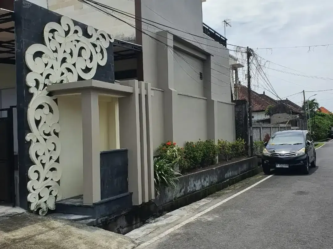 Villa Modern 2 Lantai Full Furnished Siap Huni - Image 6 of 7