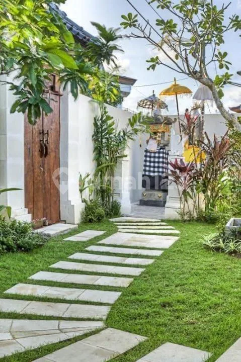 Villa Mewah Furnish dengan Kolam Renang Dekat Pantai di Kerobokan - Image 3 of 4