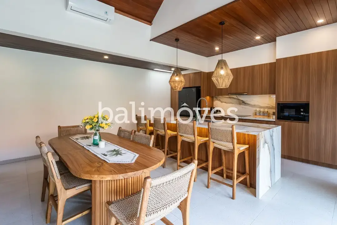 Vila Baru Tiga Kamar Tidur yang Indah Di Tepi Pantai Sanur - Image 8 of 10