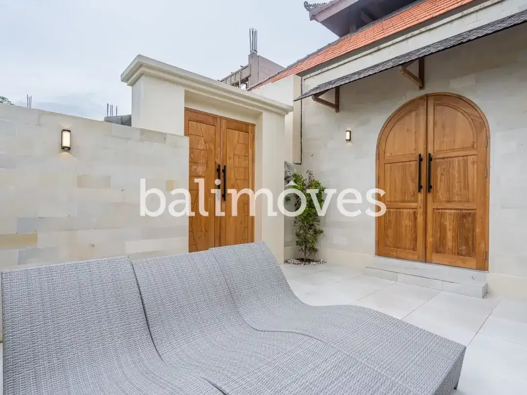 Villa Baru dengan Tiga Kamar Tidur yang Menawan di Sanur - Image 8 of 10