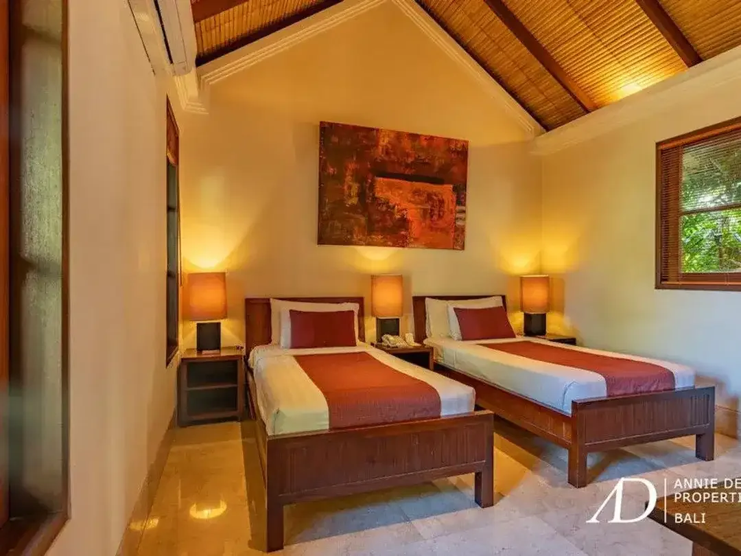 FREEHOLD | 3-BED VILLA WITHIN A LUXURY RESORT WITH BEACH ACCESS - Image 9 of 10