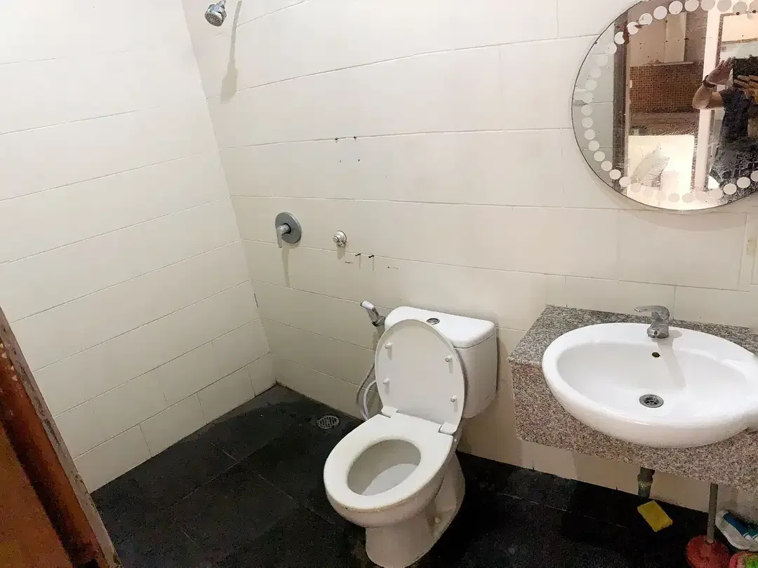 Dijual atau Sewa Rumah Siap Huni Perum Uma D'jimbaran - Image 9 of 10