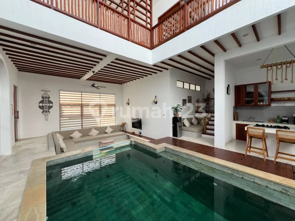 Villa di Umalas Kerobokan 3 Bedrooms 200M2 - Image 4 of 4