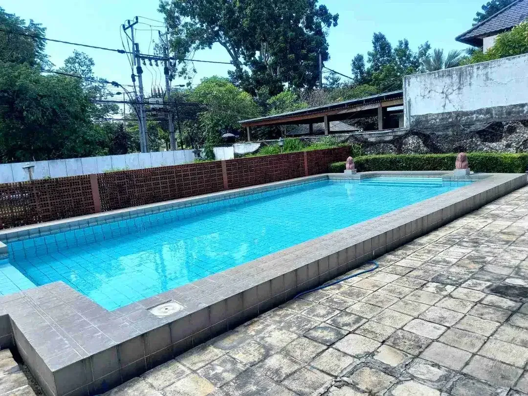 jual rumah luas 13 are di utama Raya Puputan Renon Denpasar - Image 2 of 10