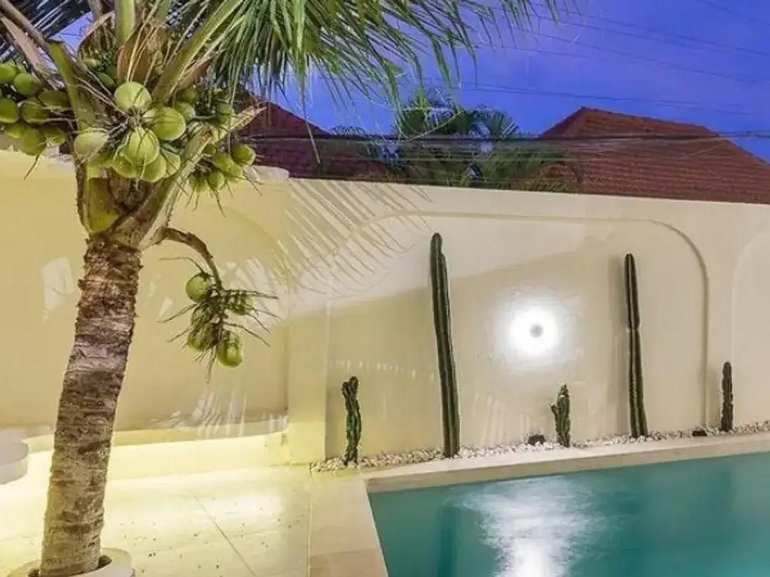 VILLA RAYA TIBUBENENG SANGAT BAGUS BUAT INVESTASI CANGGU BADUNG, BALI - Image 2 of 8