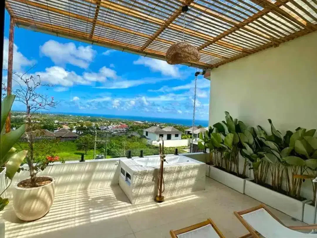 OCEAN VIEW VILLA FOR SALE
Ungasan - Image 2 of 10