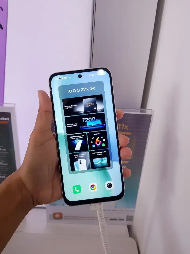 Kredit iQOO Z11 cukup KTP garansi resmi - Image 1 of 2