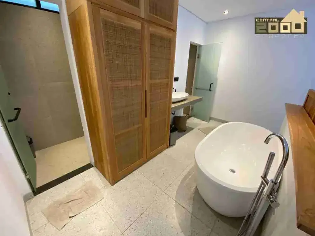 Dijual Villa Modern Style, 2 Lantai  Lokasi Cemagi Bali - Image 9 of 10