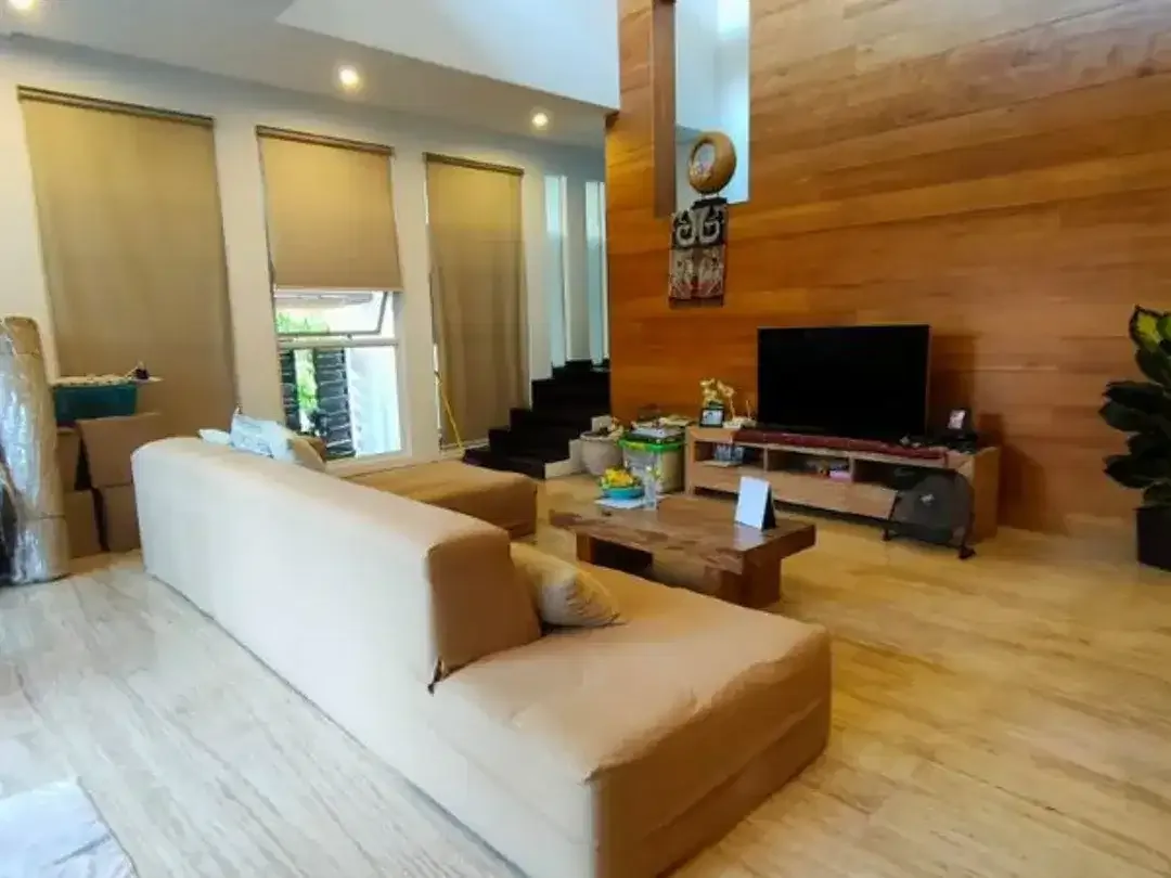 VILLA ONE GATE SYSTEM FULL FURNISHED DI KEROBOKAN - Image 3 of 10