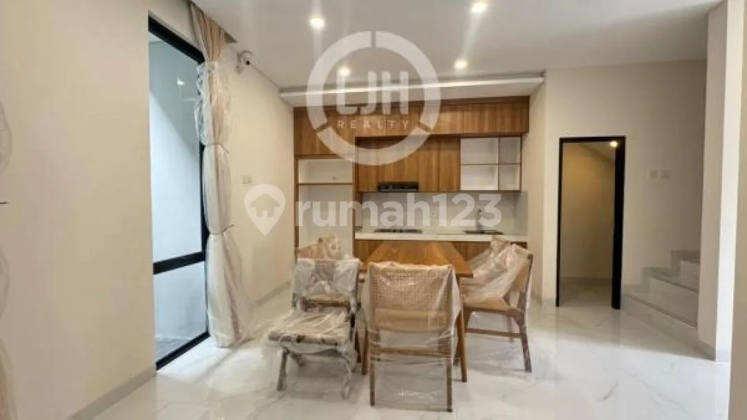 Modern And Furnished House In Pemogan, Denpasar, Near To Kuta And Benoa Harbour - Image 2 of 4