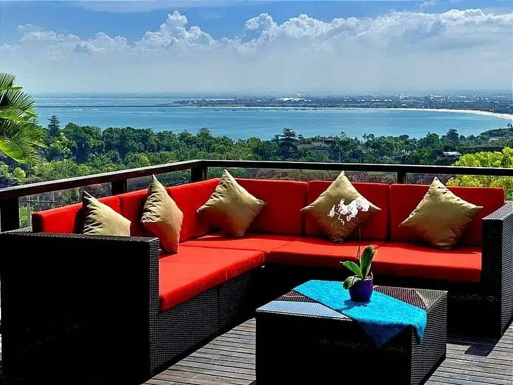 DIJUAL PRIVATE VILLA - JIMBARAN BAY & AIRPORT VIEW - Image 1 of 9