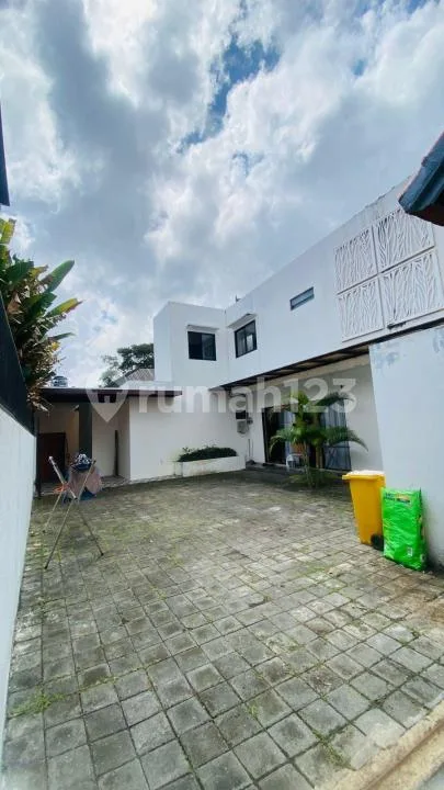 Villa Full Furnished dan Pool Seminyak Badung - Image 4 of 4