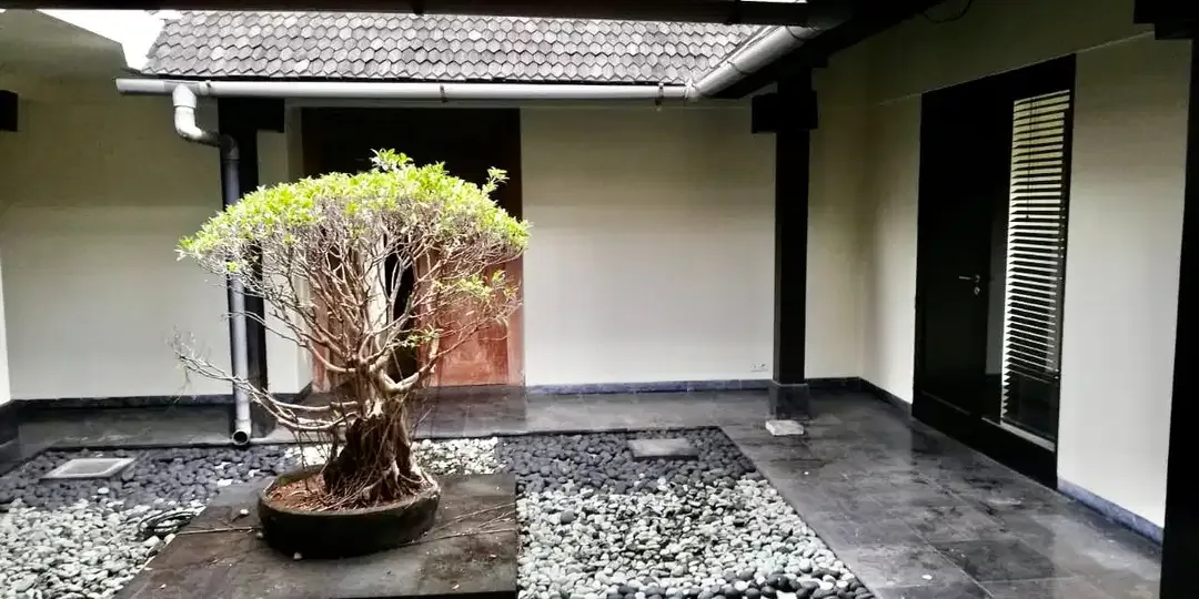 VILLA FOR SALE WITH JIMBARAN BAY & AIRPORT VIEW - Image 2 of 9