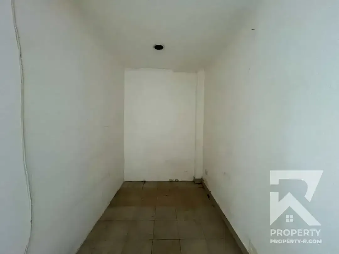 Commercial Office Retail Space in Beachside Sanur for Rent Monthly - Image 6 of 6