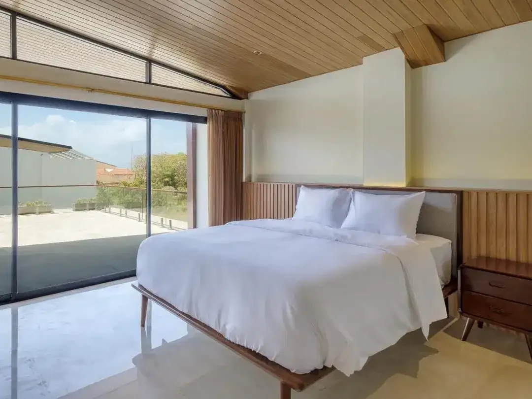 VILLA LUXURY BIG GARDEN BIG POOL OCEAN VIEW LOKASI STARTEGIS SANUR - Image 4 of 10