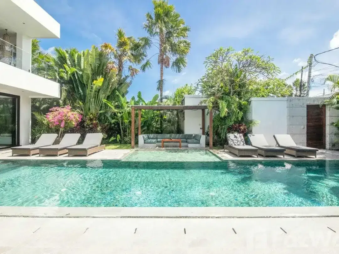 5 Bedroom Villa for sale in Berawa, Bali - Image 8 of 10