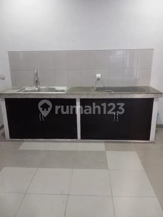 Rumah 2 Lantai Lokasi Premium dan Strategis Dipusat Kota - Image 2 of 4