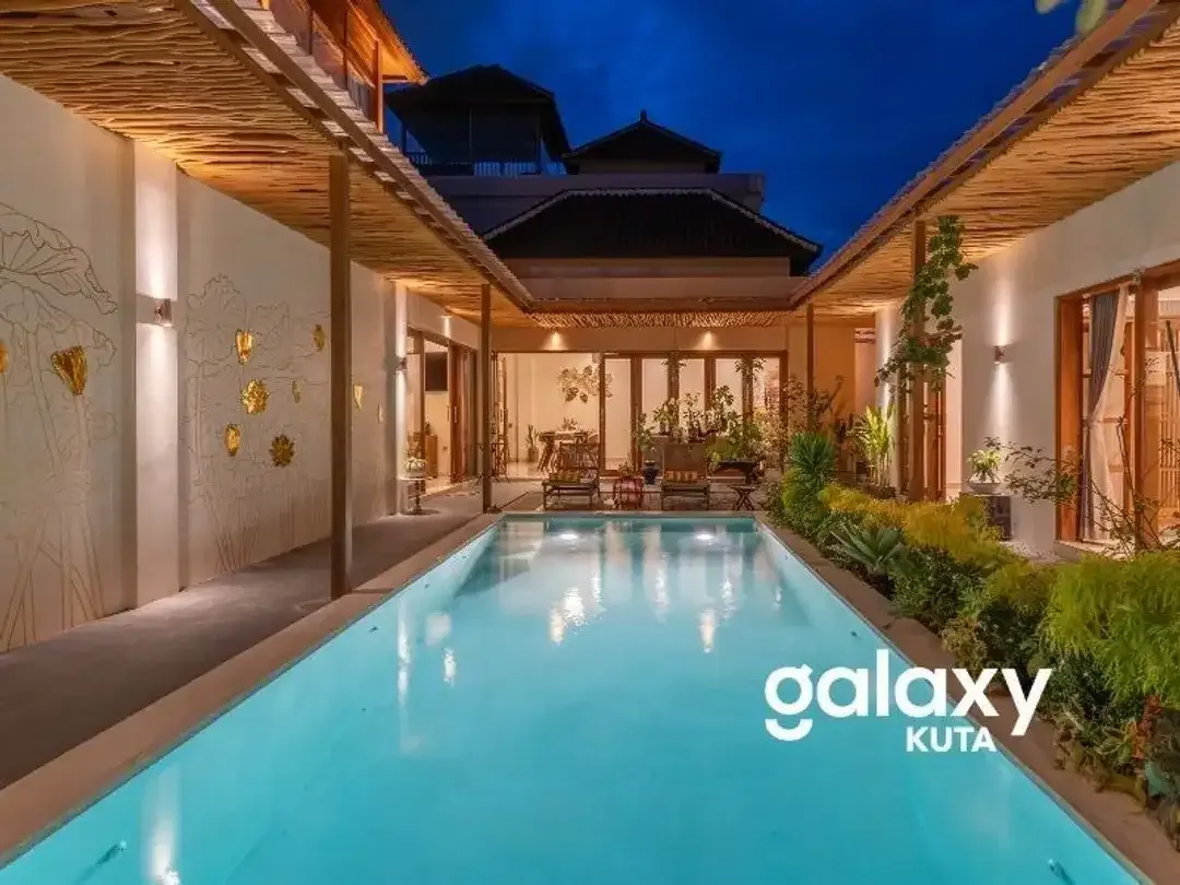 VILLA FULLY FURNISHED FOR LEASEHOLD DI SEMINYAK BADUNG - Image 1 of 10