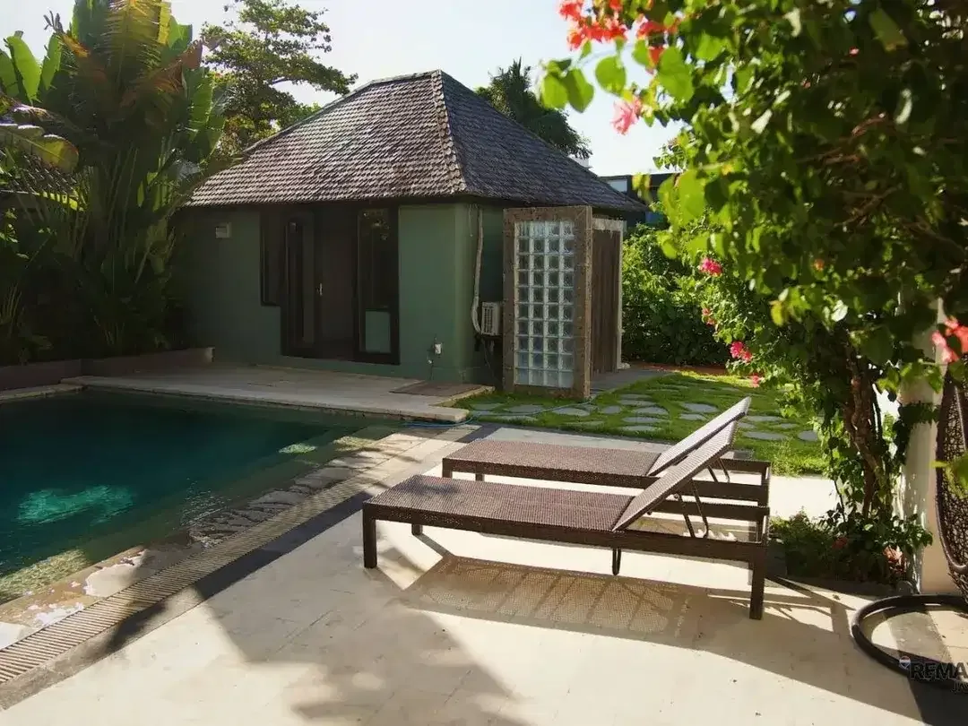 6 Bedrooms Villa For Leasehold 12 Years at Canggu,  Jalan Kaki Echo Beach - Image 7 of 9