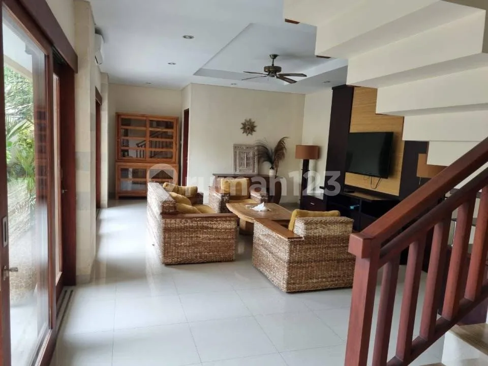 Villa Premium Turun Harga Hook Dekat Pantai Strategis Tibubeneng - Image 3 of 4