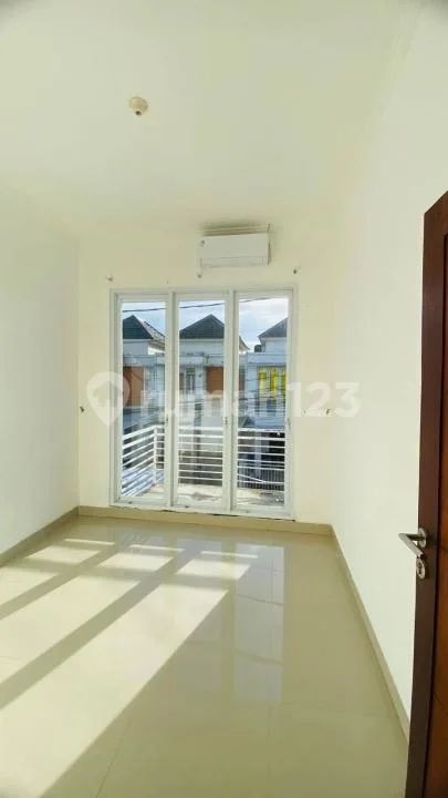 Rumah di Perumahan Elit 2 Lantai Siap Huni di Munggu - Image 4 of 4