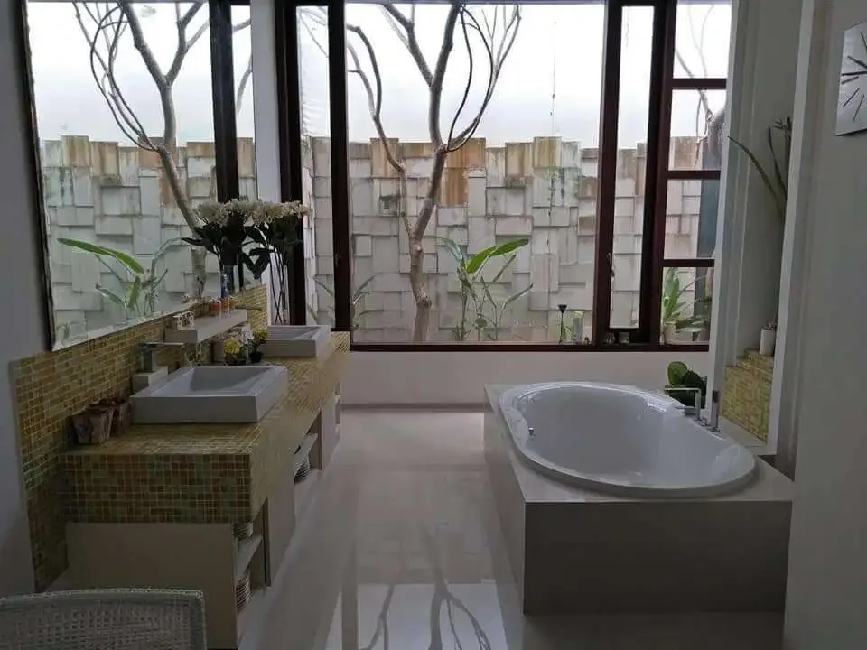 VILLA NEAR BEACH IN CANGGU DISCOVERY - Image 6 of 9