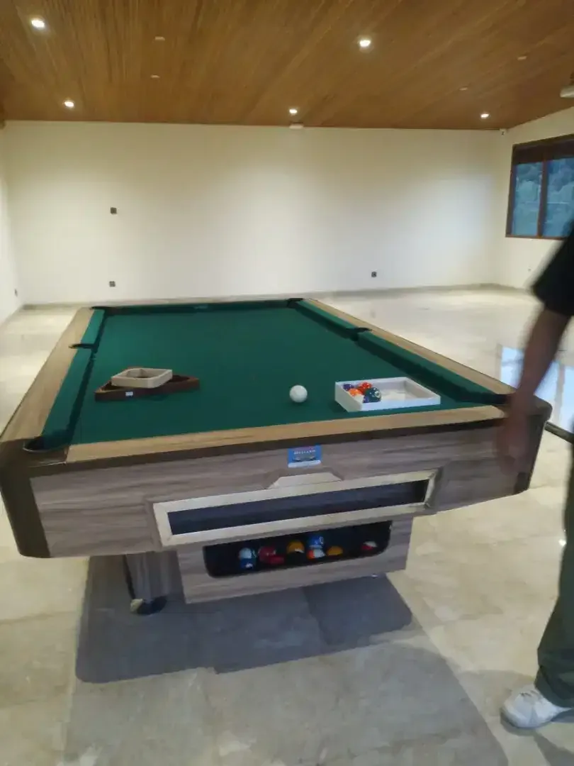 Menjual meja billiard dan perlengkapan - Image 7 of 10