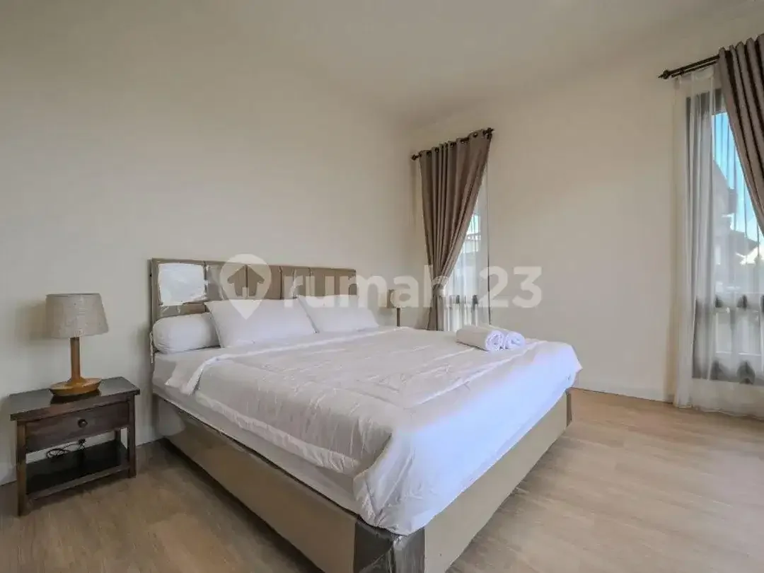 Disewakan Villa Modern Tropika Lingkungan Sejuk dan Tenang - Image 3 of 5
