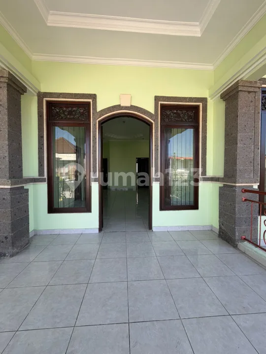 Rumah Besar 2 Lantai di Panjer Siap Huni Parkir 4 Mobil - Image 3 of 4