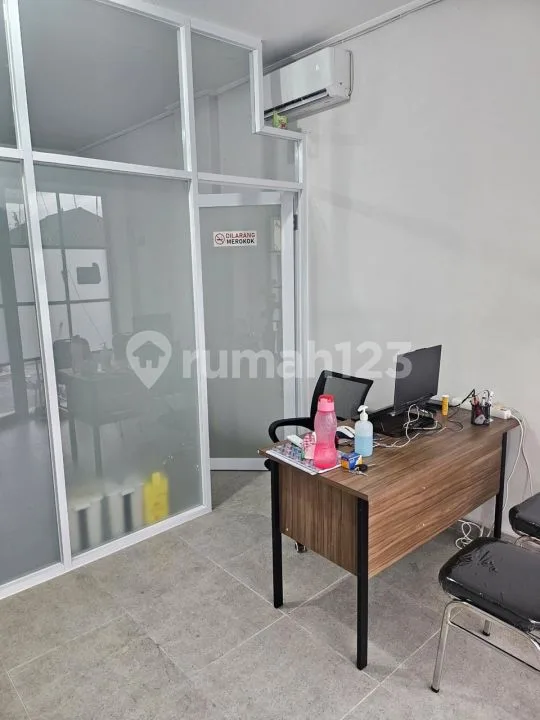 Ruko Secondary untuk Usaha atau Kantor 2 Lantai di Sesetan Bali - Image 4 of 4