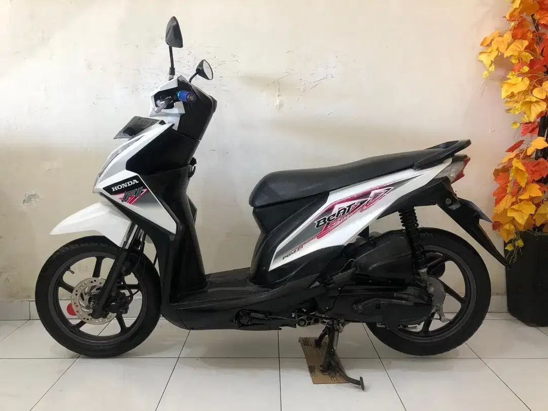 Honda Beat Fi Th.2012 Putih!! - Image 1 of 10