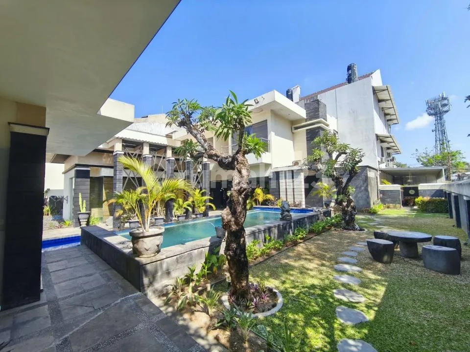 Disewakan Villa Besar Halaman Luas di Jl. Utama Bypass Jimbaran. - Image 1 of 4