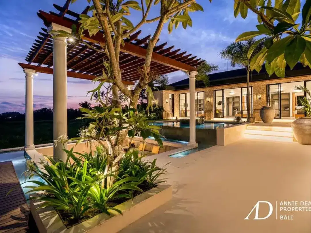 LEASEHOLD | BRAND-NEW 6-BEDROOM VILLA WITH RICE PADDY FIELD VIEWS IN UBUD - Image 10 of 10