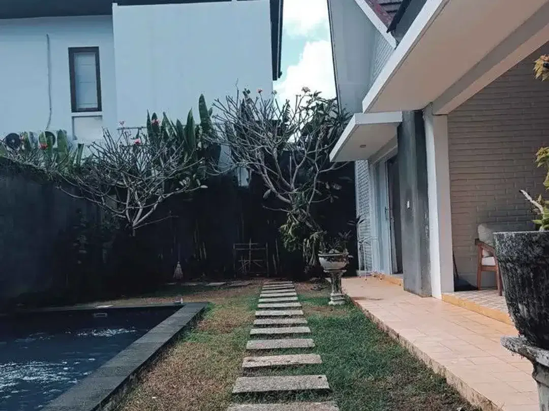 Villa sewa 1 lantai di Pecatu | akses jalan lebar | dekat Pantai Dreamland - Image 2 of 10