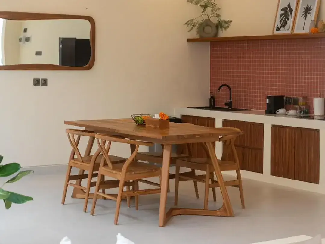 BRAND NEW VILLA 2 LANTAI DI CANGGU KUTA UTARA DEKAT PANTAI BERAWA - Image 3 of 10