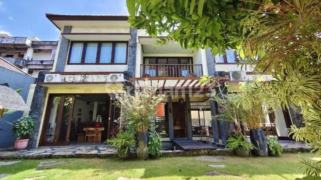 Villa Modern Tropis di Sudamala Sanur Denpasar - Image 1 of 4