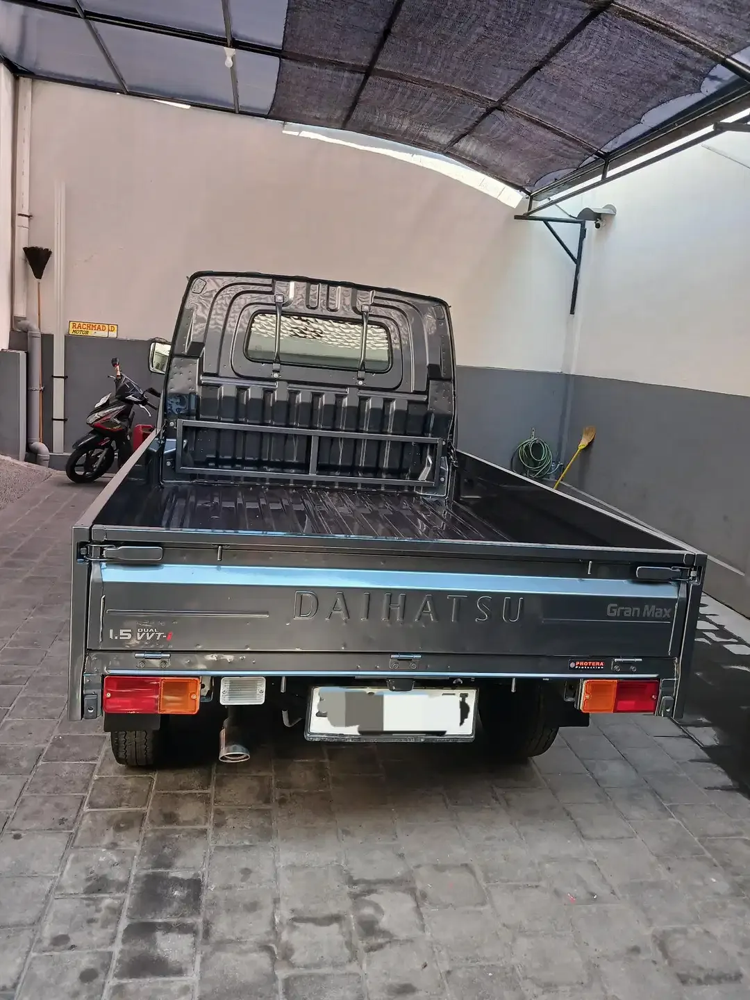 Daihatsu Gran max P-up  2025 Abu - abu metalik PS+AC Bensin - Image 5 of 7