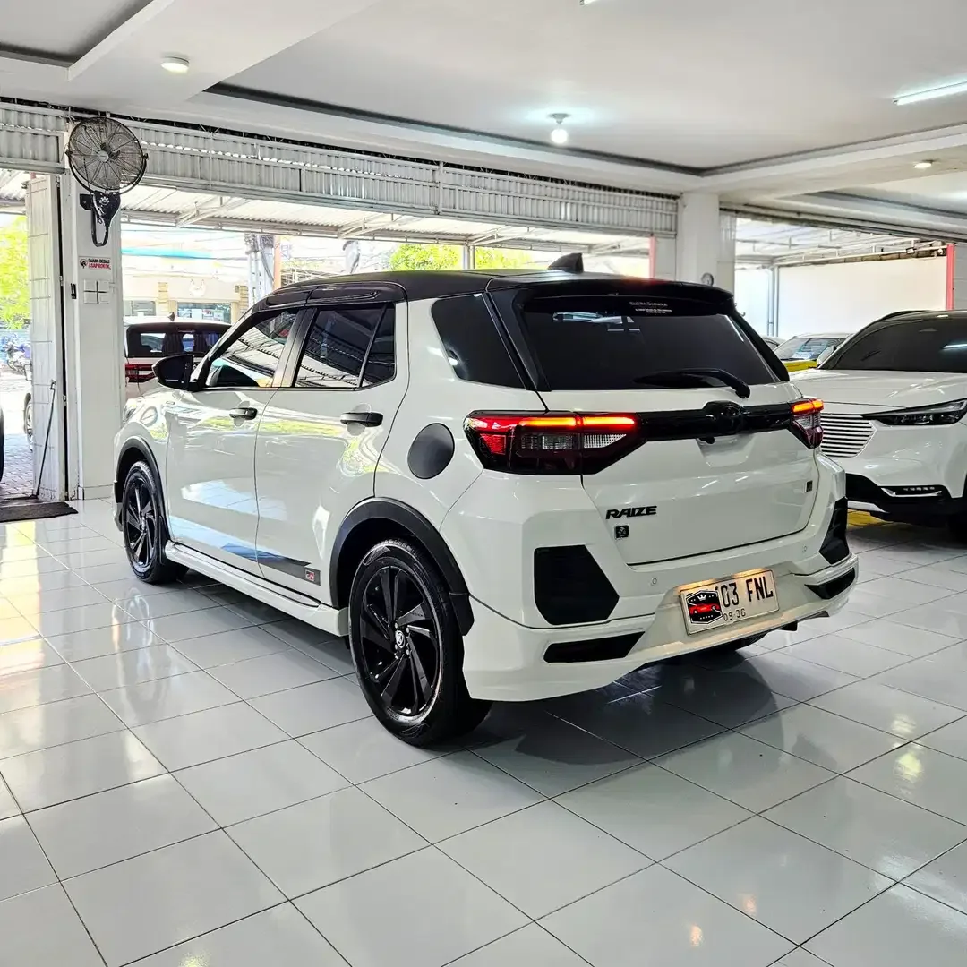 [2021] DP 7jt! Raize GR Sport 1.0 Turbo matic 2021 LowKM bkn TSS 2022 - Image 5 of 10