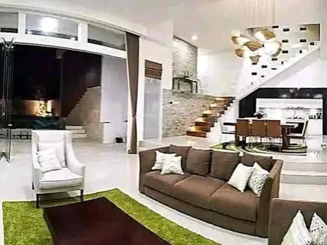 Multi-Level Modern Tropical Luxury Villa  | For Sale or Monthly Rental - Image 8 of 9