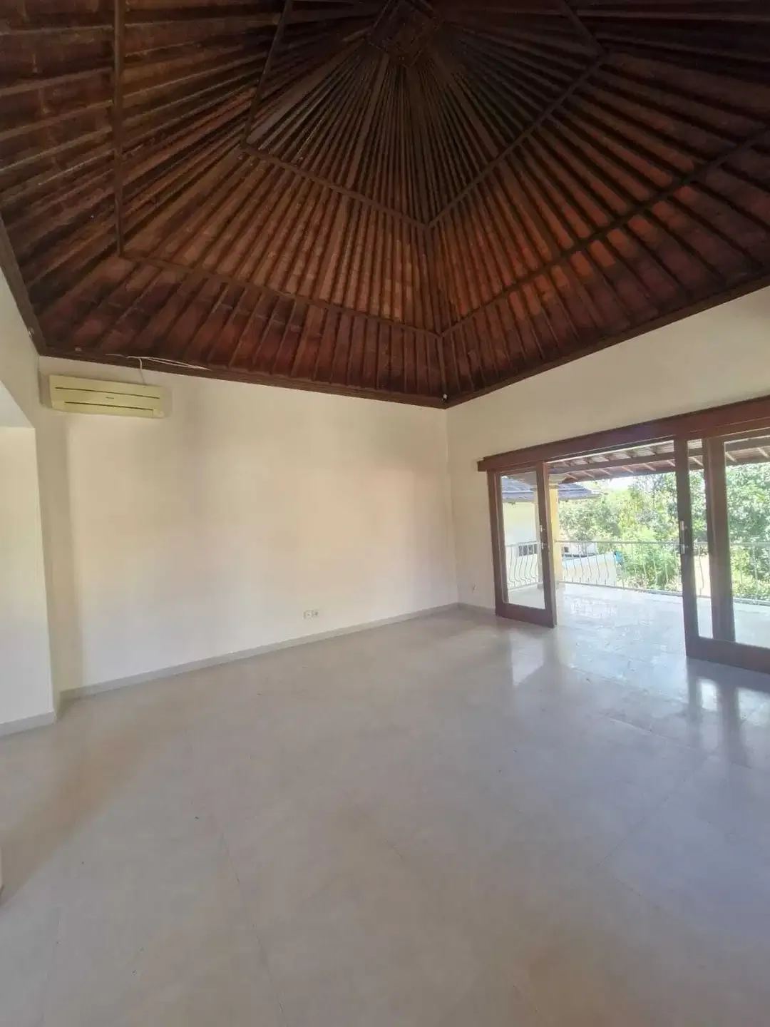 Dijual Villa Dekat Pantai Melasti, Ungasan - Image 2 of 10