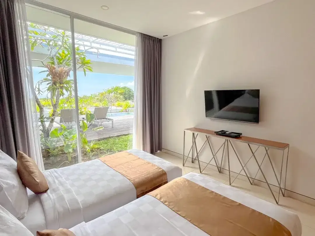VILLA WITH PANORAMIC VIEW IN ULUWATU - Image 3 of 10